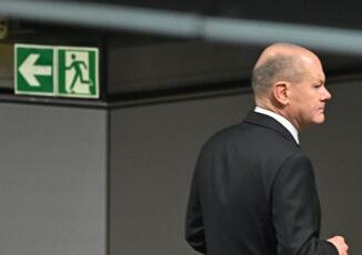 Germania Scholz perde la fiducia in Parlamento voto anticipato a febbraio
