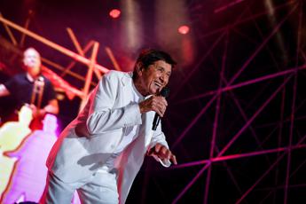 Gianni Morandi, gli 80 anni da tifoso a Lisbona