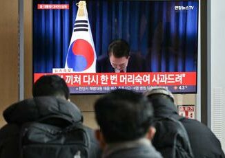 Sudcorea Yoon si scusa per la legge marziale Non si ripetera