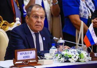 Ucraina Lavrov Russia disposta a negoziare ma accordo deve essere inviolabile