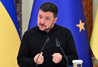 Ucraina Russia Zelensky Putin e pazzo ama uccidere. Trump stia con noi