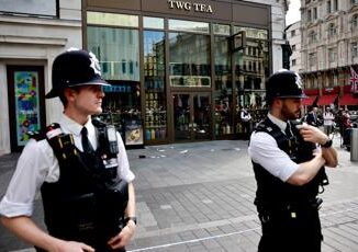Allarme bomba a Londra evacuati uffici e negozi a Regent Street