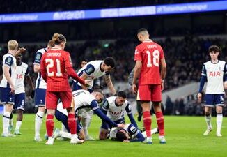 Bentancur, allarme in Tottenham-Liverpool: crolla a terra da solo 1 Bentancur allarme in Tottenham Liverpool crolla a terra da solo