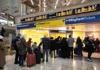 Caos treni rimborso o risarcimento ecco come ottenerli