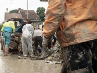 Disastri naturali 2024 report perdite economiche per 320 miliardi di dollari