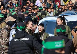 Libere Karina Daniella Naama e Liri il viaggio verso casa Video