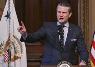 Pentagono arriva Hegseth Freneremo aggressione Cina metteremo fine a guerre