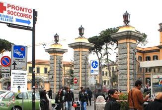 Roma studente accoltellato a Testaccio e stabile oggi esce dalla terapia intensiva