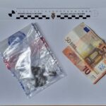 Cagliari, Piazza del Carmine: operazione antidroga della Polizia Locale, un agente ferito