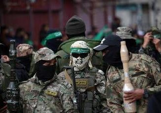 Gaza Israele accusa Hamas respinge estensione tregua e si riarma