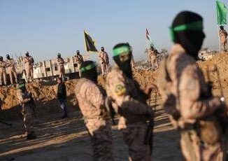 Gaza, oggi il rilascio di tre ostaggi israeliani: Hamas allestisce palco a Khan Yunis 3 Gaza oggi il rilascio di tre ostaggi israeliani Hamas allestisce palco a Khan Yunis