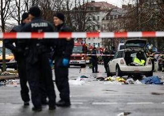 Germania nove giorni al voto dopo attentato di Monaco tema immigrazione torna a centro