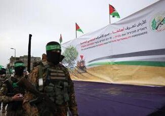 Israele Hamas riconsegna 4 corpi Ora Netanyahu negozi seconda fase tregua