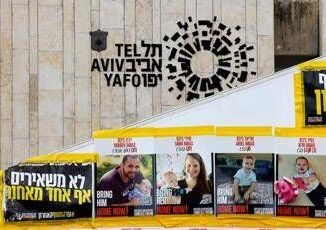 Israele accuse a Hamas Piccoli Bibas trucidati corpo restituito non e della madre