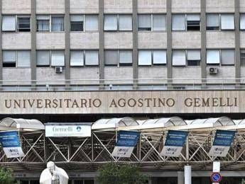 Malore in campo per figlio Tajani, trasportato al Gemelli in elicottero