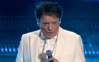 Massimo Ranieri concerti di febbraio annullati per indisposizione