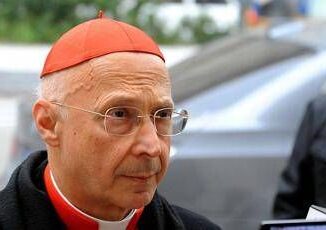 Papa cardinal Bagnasco Dimissioni Tormenti inutili prego perche Francesco guarisca