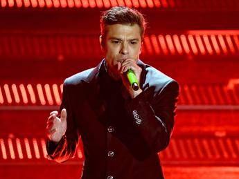 Sanremo 2025, Fedez e il testo di Bella Stronza: dedicato a Angelica?