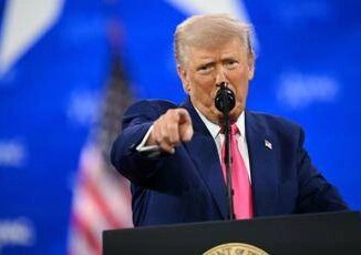 Trump insiste Prenderemo la Groenlandia al 100 e non esclude uso della forza