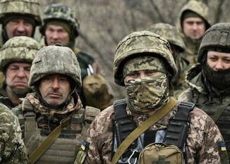 Ucraina Tusk Summit su difesa comune domenica a Londra