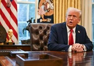 Ucraina la proposta di Trump Aiuti a Kiev in cambio di terre rare