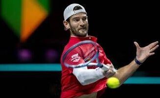Vavassori show a Rotterdam tweener e rovescio al volo. Ora ce Alcaraz Video