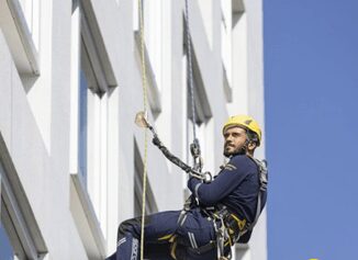 Acrobatica stima 2025 in crescita con diversificazione business e internazionalizzazione