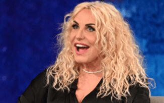 Antonella Clerici lo scherzo in diretta a E sempre mezzogiorno cosa e successo