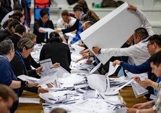 Elezioni in Groenlandia vince il centrodestra balzo in avanti dei nazionalisti