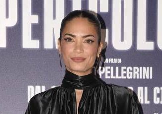 Elodie a Verissimo chi e la cantante ospite oggi da Amici al tour negli Stadi