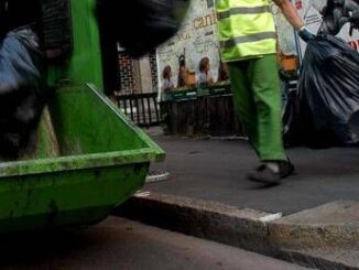 Pescara clochard dorme in cassonetto e finisce nel compattatore salvato