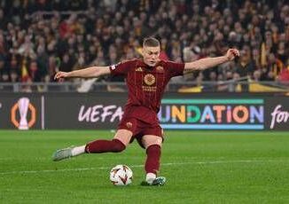 Roma Ranieri contro gli scarpini di Dovbyk Scivola troppo