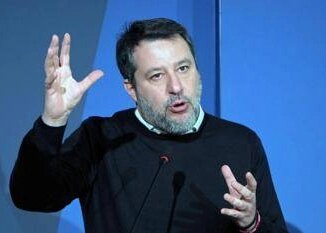 Salvini contro il kit di sopravvivenza Ue Lemergenza da fermare e linvasione islamica