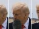 Trump colpito dal microfono la reazione del presidente Video