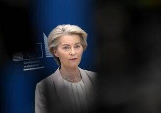 Von der Leyen Riarmare lEuropa. Plauso di Tajani Schlein attacca