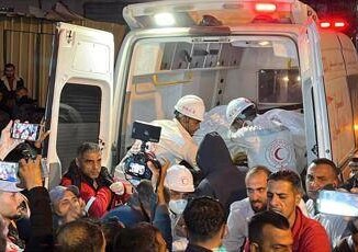 Ambulanze colpite nella Striscia di Gaza Idf ammette Avevano le luci accese