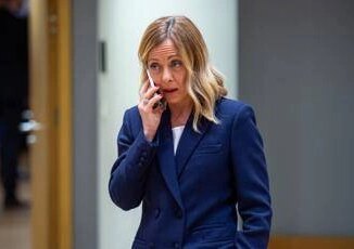 Dazi Italia si prepara verso incontro Meloni Vance governo lavora al negoziato