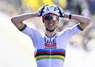 Giro delle Fiandre vittoria in solitaria di Pogacar