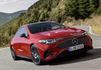 La nuova Mercedes Benz CLA debutta con quattro versioni 1