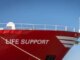 Mare forza 7 Life Support con 215 migranti a bordo chiede porto piu vicino