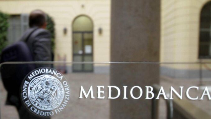 Mediobanca, agli azionisti 4,9 miliardi in tre anni