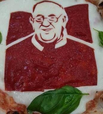 Papa Francesco, Errico Porzio: “Preparai pizza con volto Santo Padre e a lui piacque, era sempre attento a giovani”