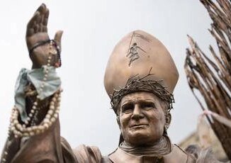Papa Wojtyla 20 anni fa la morte chi era il Papa che cambio la Storia