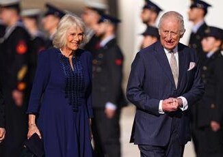 Rosso per Carlo bianco per Camilla vino italiano nei calici dei Reali in visita a Roma