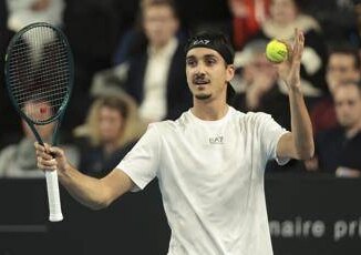 Sonego delusione a Montecarlo Martinez lo batte in tre set