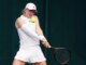 Tennista serve e sviene in campo paura a Bogota Video