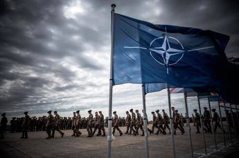 Trump non uscirà dalla Nato, “ma alleati spendano 5% Pil in difesa”