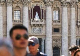 Conclave elegge Prevost nuovo Papa lannuncio con lhabemus papam