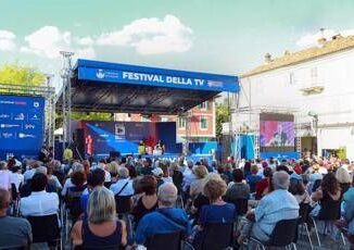 Dogliani anche Formigli e Diego Bianchi ospiti del Festival della tv