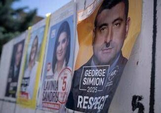 Elezioni Romania Simion in testa al primo turno delle presidenziali